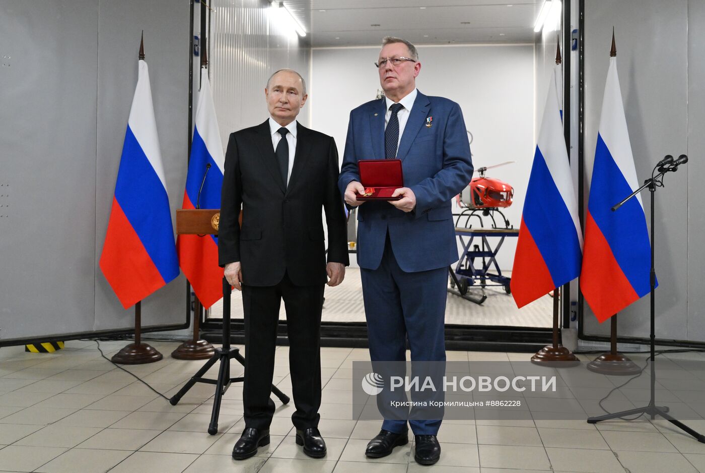 Рабочая поездка президента РФ В. Путина в Санкт-Петербург 