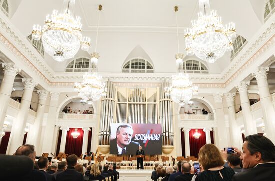 Рабочая поездка президента РФ В. Путина в Санкт-Петербург 