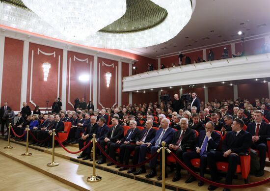 Президент Владимир Путин принял участие в совещании судей всех российских судов