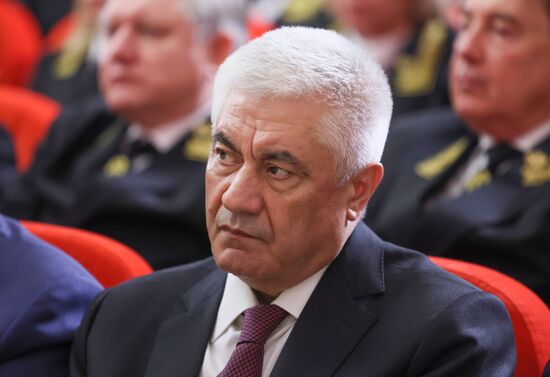 Президент Владимир Путин принял участие в совещании судей всех российских судов