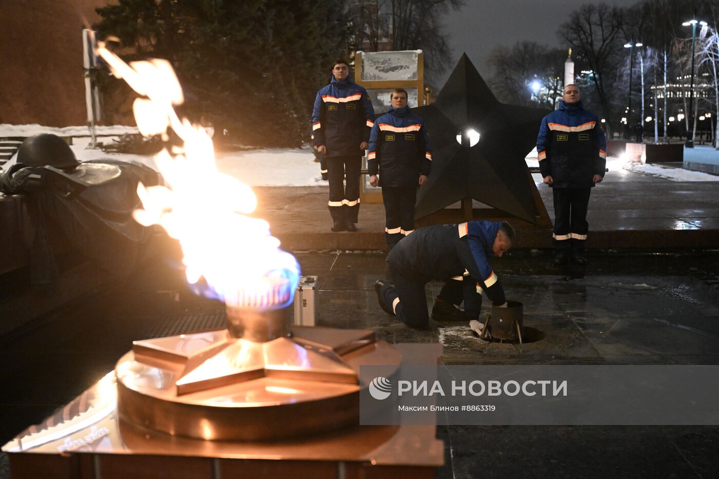 Профилактика горелки Вечного огня у Могилы Неизвестного солдата