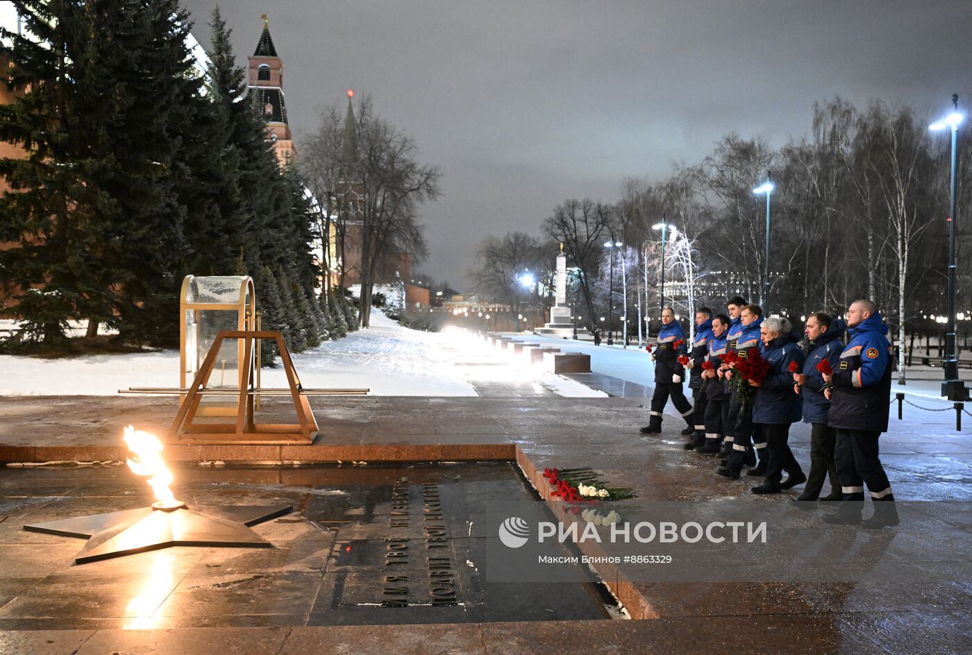 Профилактика горелки Вечного огня у Могилы Неизвестного солдата