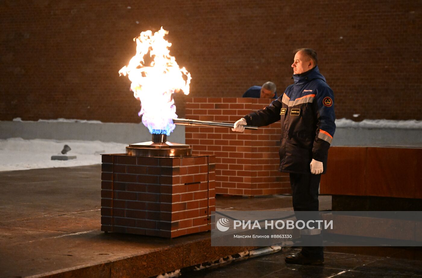 Профилактика горелки Вечного огня у Могилы Неизвестного солдата