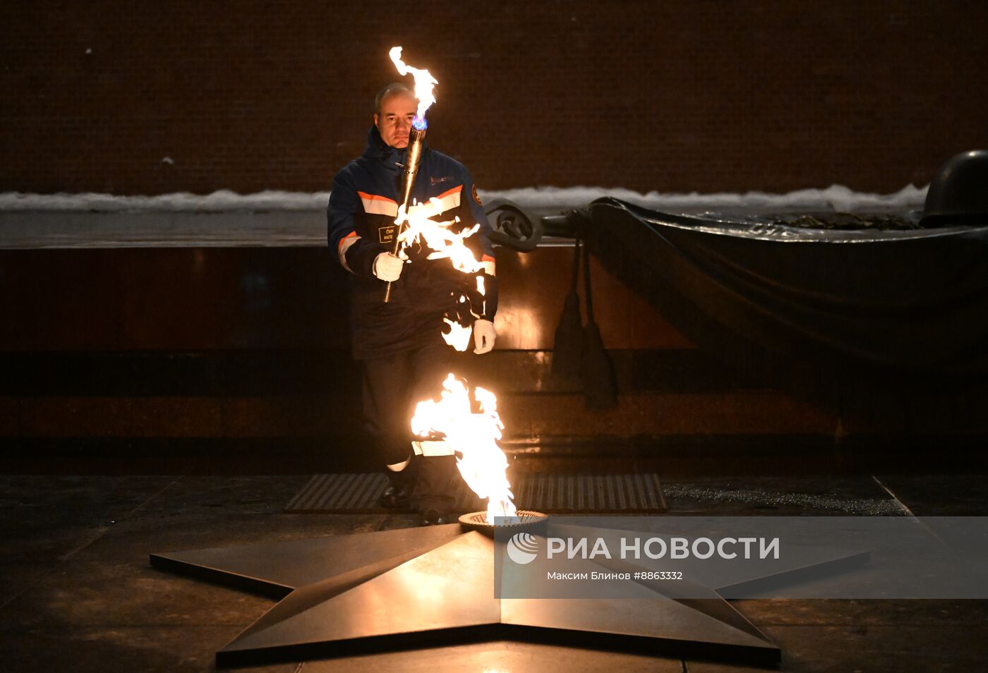 Профилактика горелки Вечного огня у Могилы Неизвестного солдата