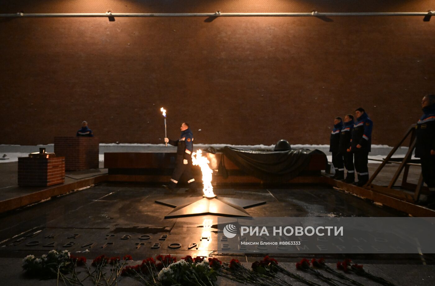 Профилактика горелки Вечного огня у Могилы Неизвестного солдата