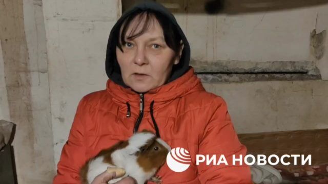 Жительница поселка Дачное рассказала, как пряталась в подвале от обстрелов ВСУ