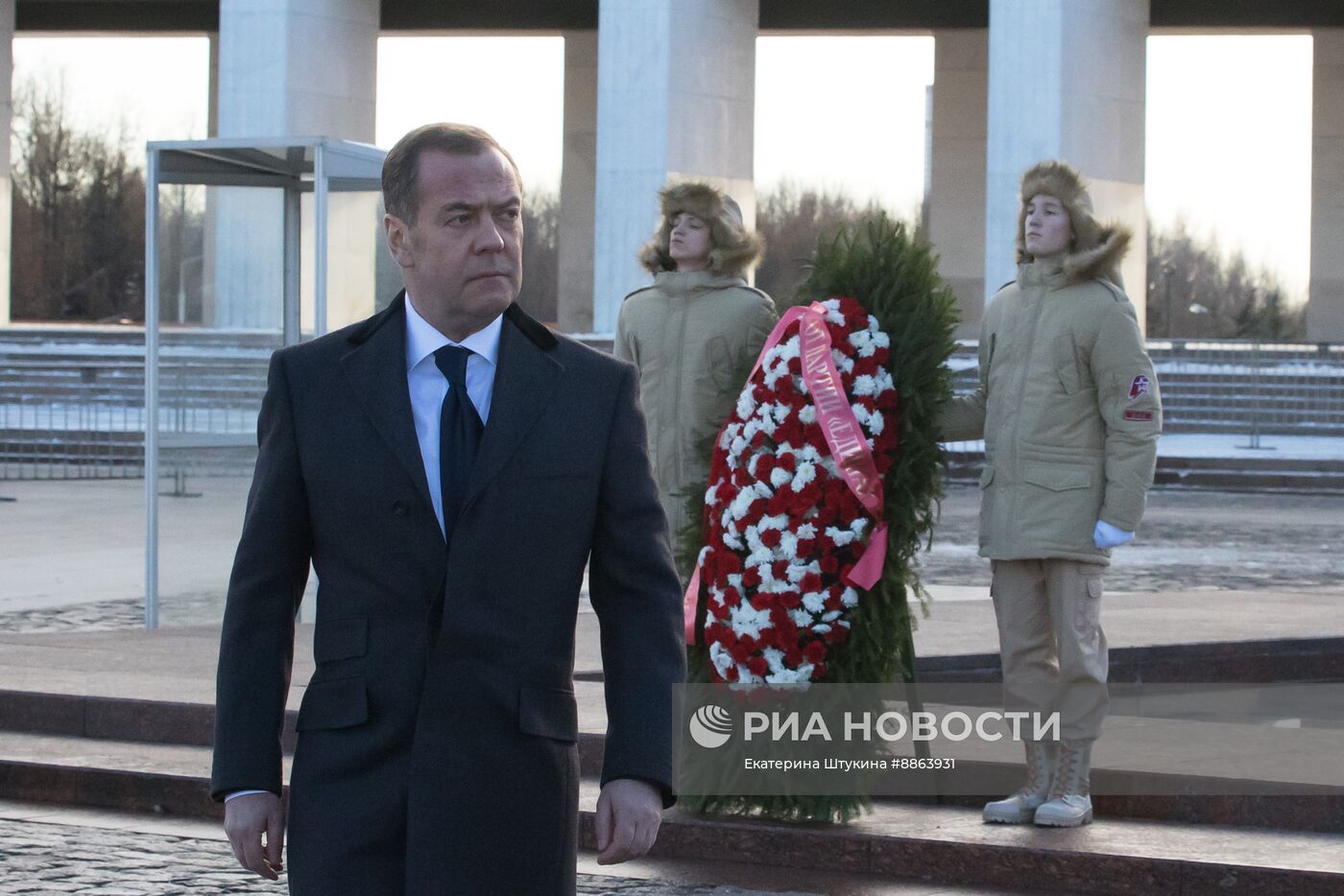 Зампред Совбеза РФ Д. Медведев встретился с ветеранами боевых действий разных поколений