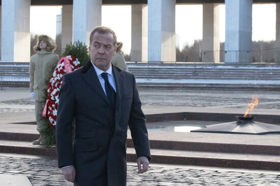 Зампред Совбеза РФ Д. Медведев встретился с ветеранами боевых действий разных поколений