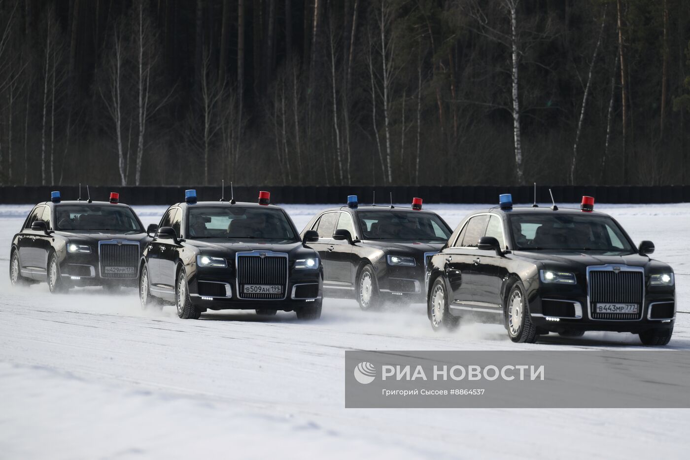 Соревнования по скоростному маневрированию водителей ФСО России