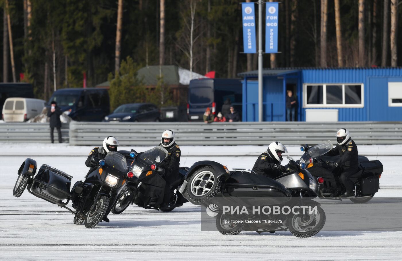 Соревнования по скоростному маневрированию водителей ФСО России