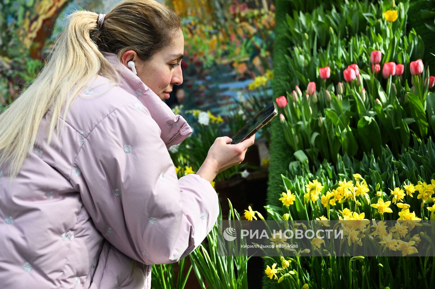 Выставка "Репетиция весны" в Ботаническом саду МГУ