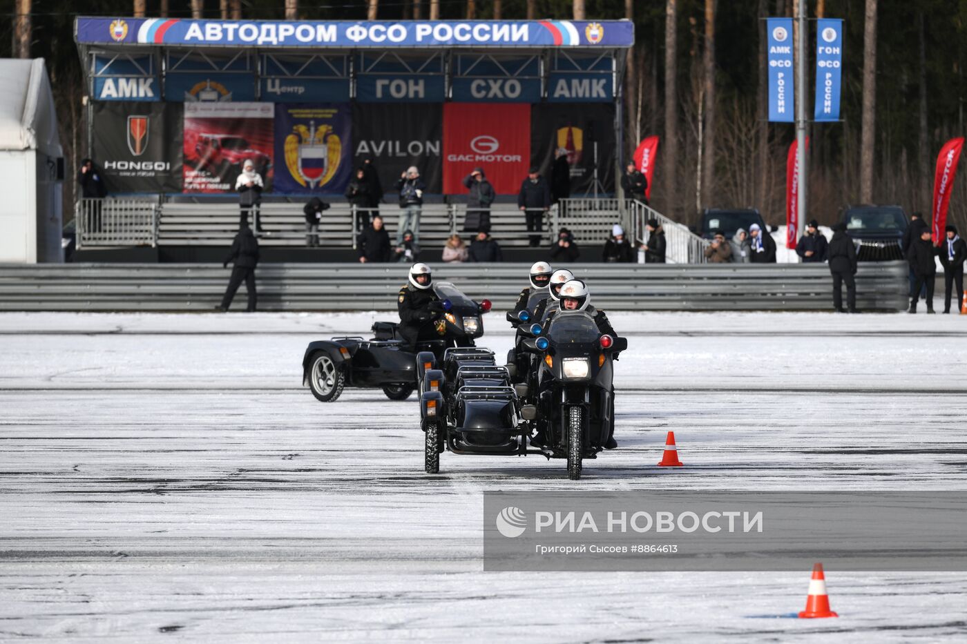 Соревнования по скоростному маневрированию водителей ФСО России