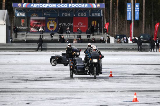 Соревнования по скоростному маневрированию водителей ФСО России