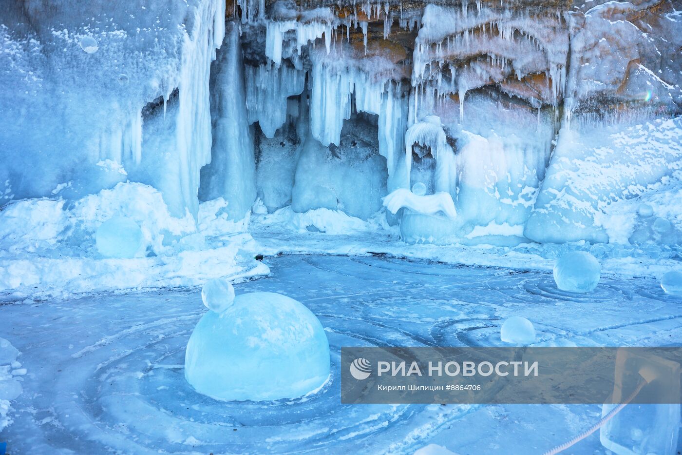 Фестиваль ледовой скульптуры Olkhon Ice Fest