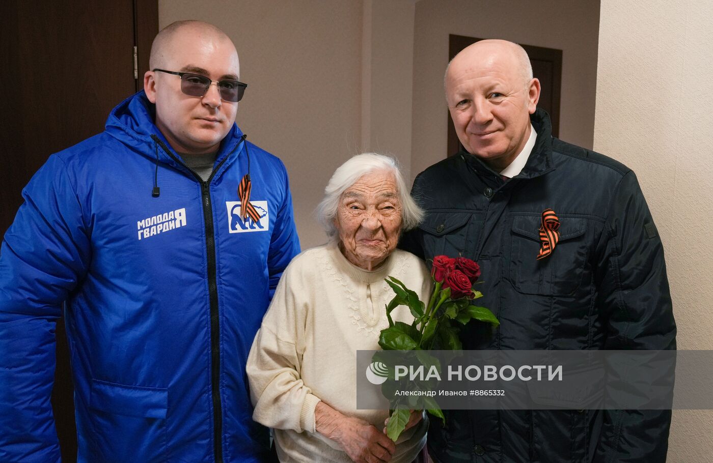 Ветераны ВОВ приняли поздравления в День защитника Отечества
