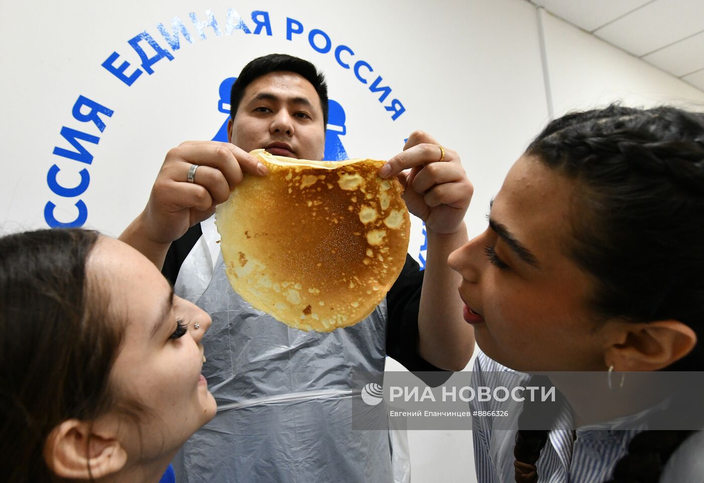 Празднование Масленицы в России