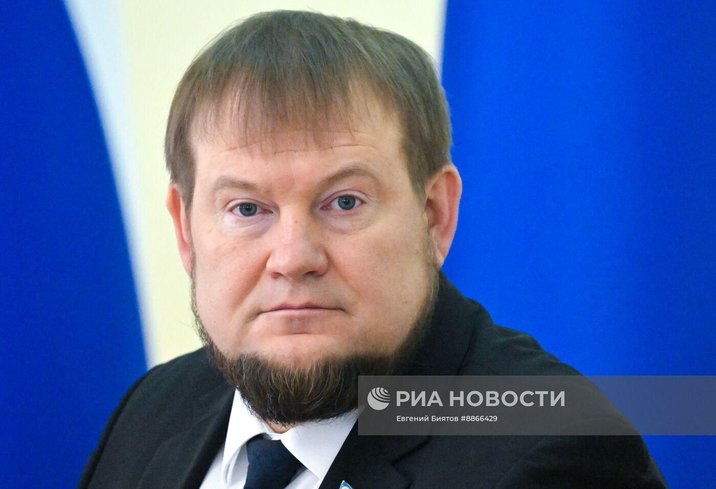 Международный антифашистский форум в Луганске