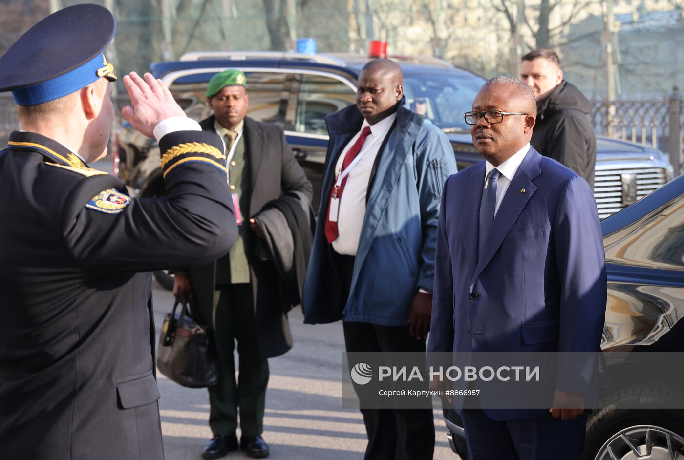 Президент Владимир Путин встретился с президентом Гвинеи-Бисау Умару Сисоку Эмбало