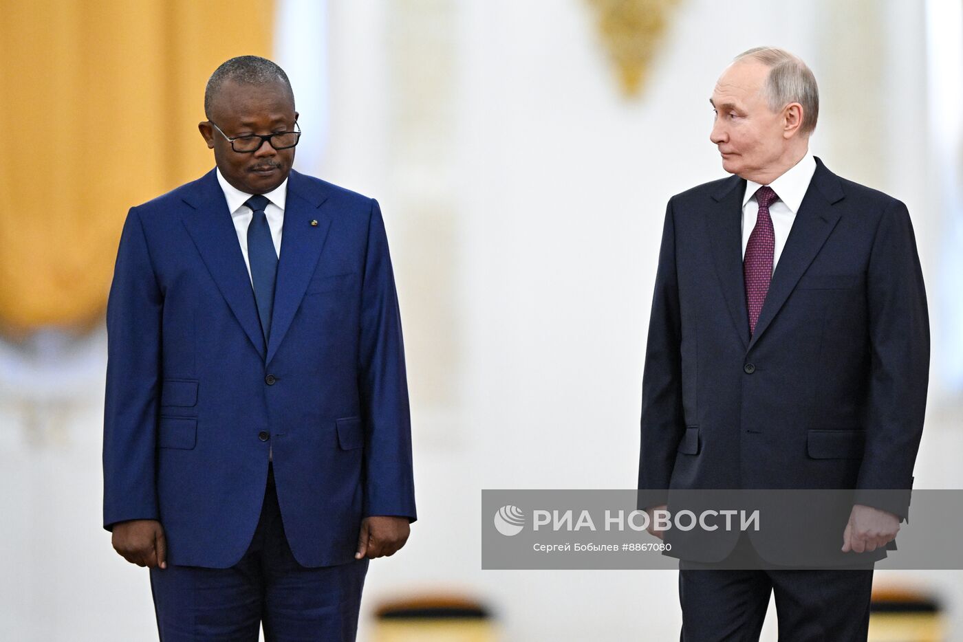 Президент Владимир Путин встретился с президентом Гвинеи-Бисау Умару Сисоку Эмбало
