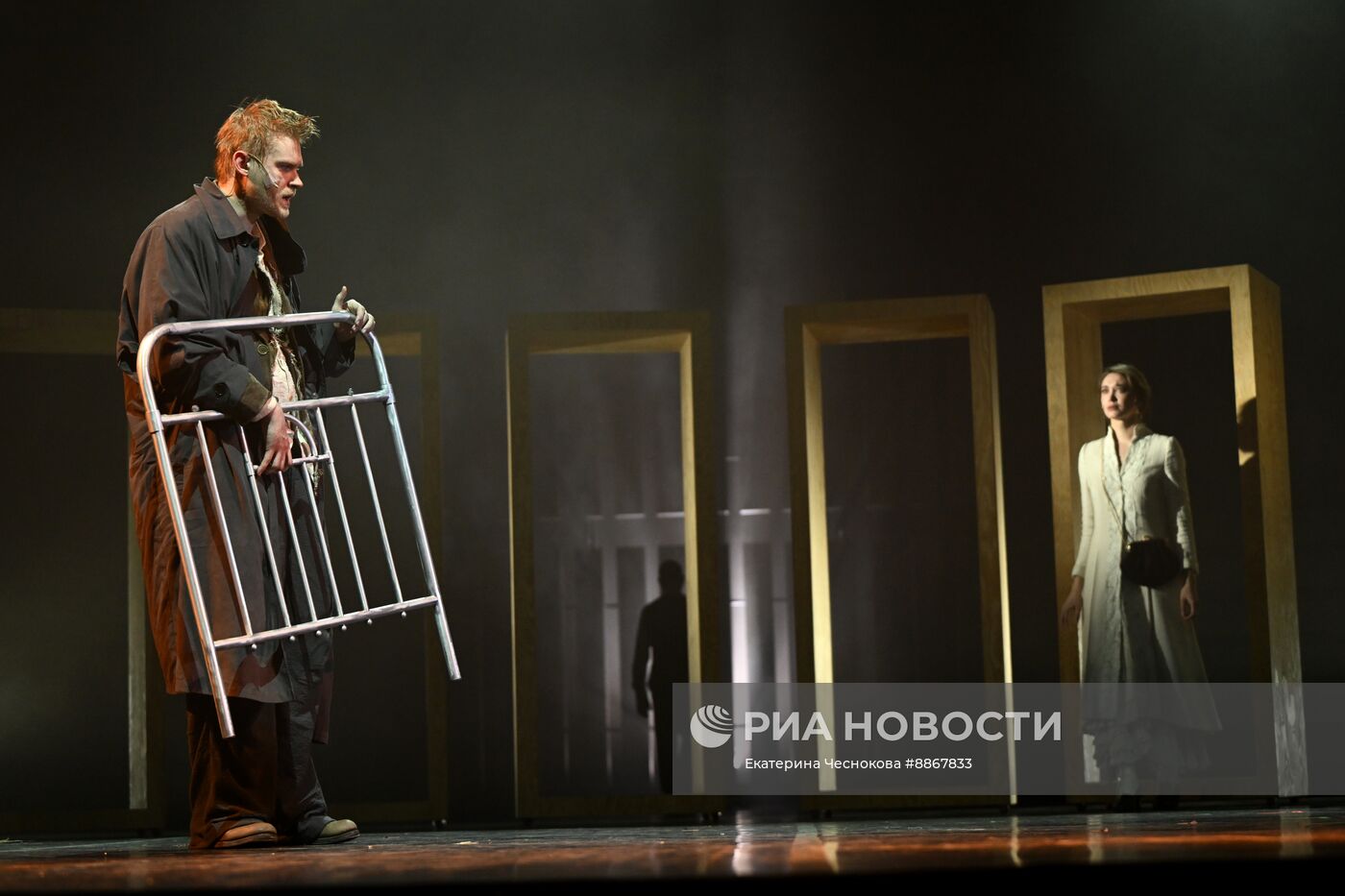 Спектакль "Преступление и наказание" в Театре Гоголя