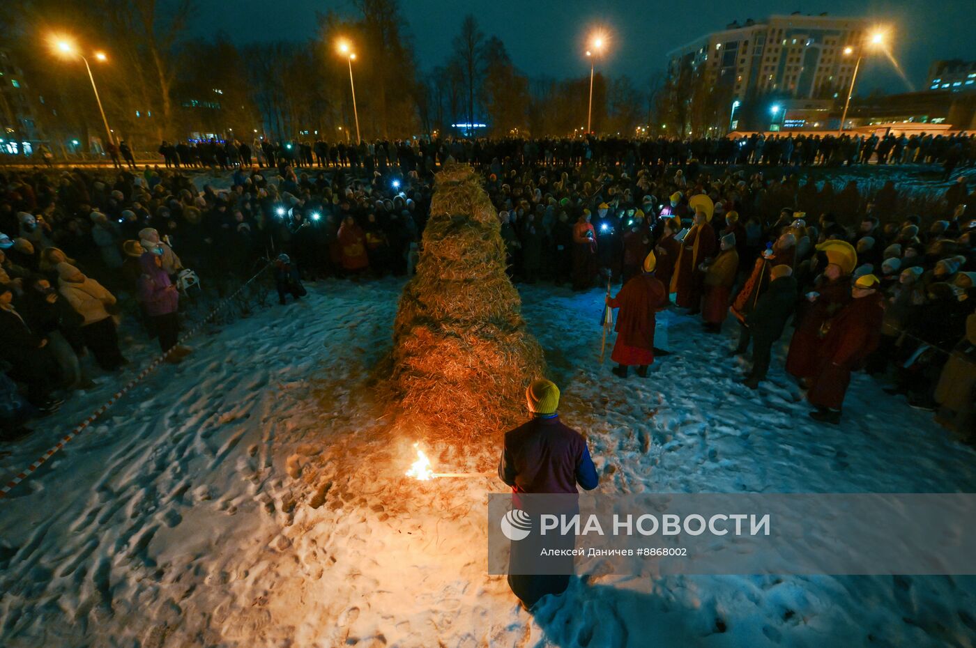 Буддийский предновогодний обряд "Дугжууба"