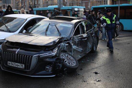 ДТП с участием автобуса в Санкт-Петербурге