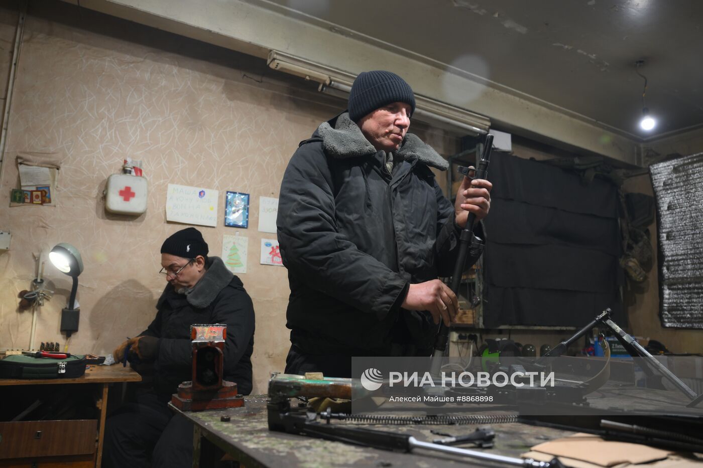 Сборный пункт поврежденных машин десантного полка на Луганском направлении СВО