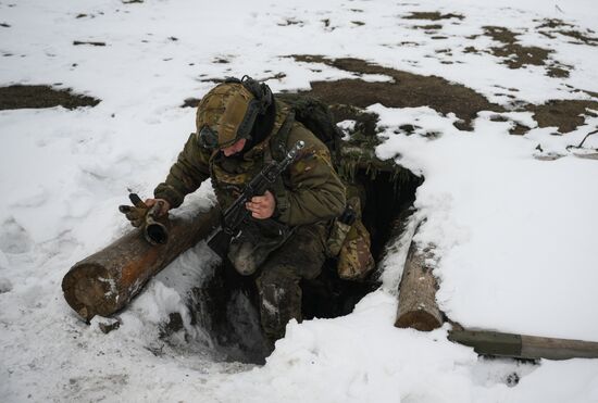 Боевая подготовка штурмовых групп ВДВ на одном из полигонов Луганского направления СВО