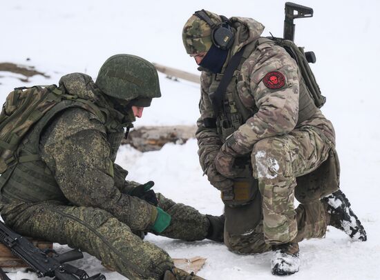 Боевая подготовка штурмовых групп ВДВ на одном из полигонов Луганского направления СВО