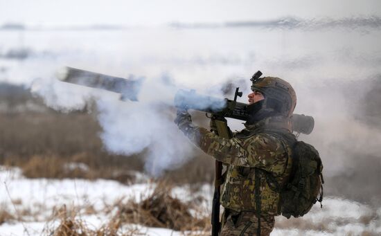 Боевая подготовка штурмовых групп ВДВ на одном из полигонов Луганского направления СВО