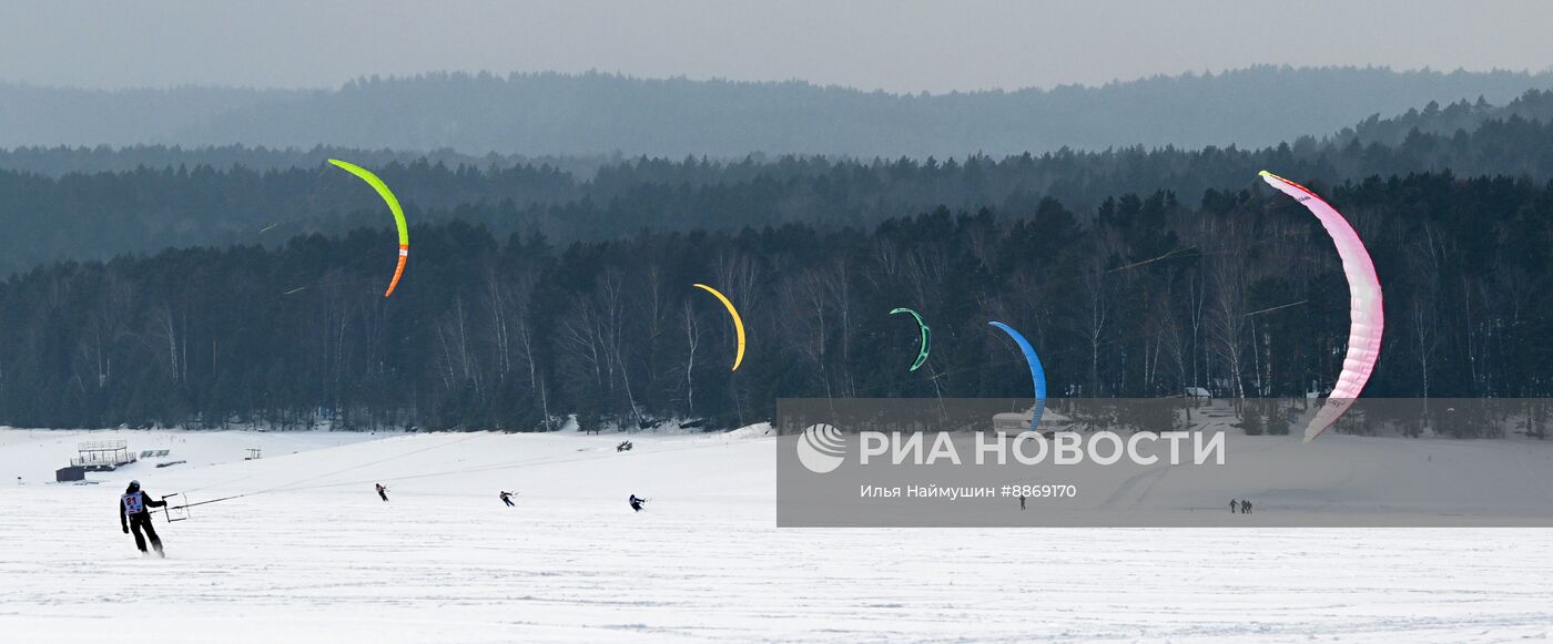 Соревнования по сноукайтингу