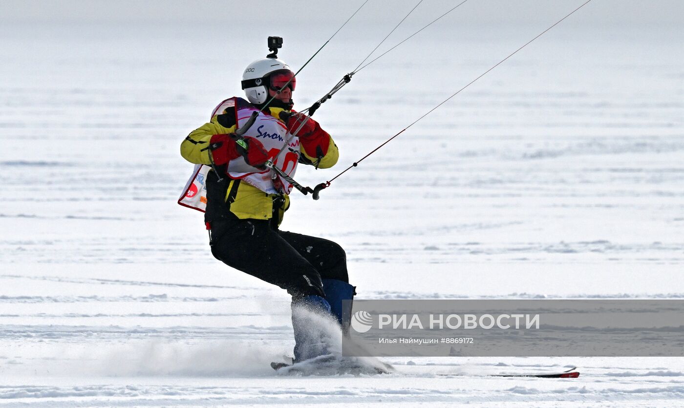 Соревнования по сноукайтингу