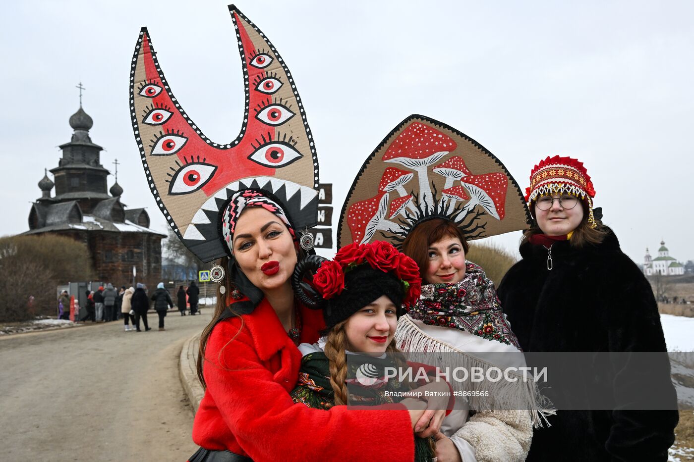 Празднование Масленицы в России