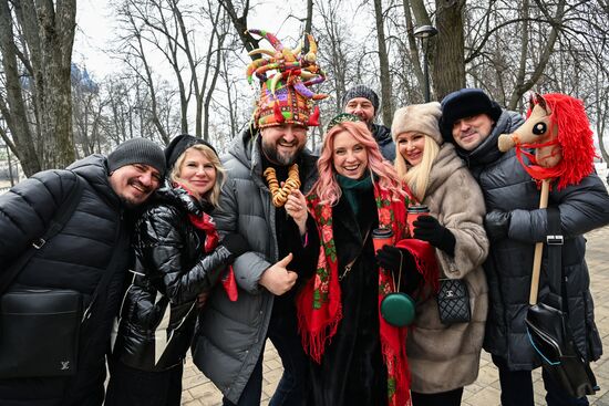 Празднование Масленицы в России