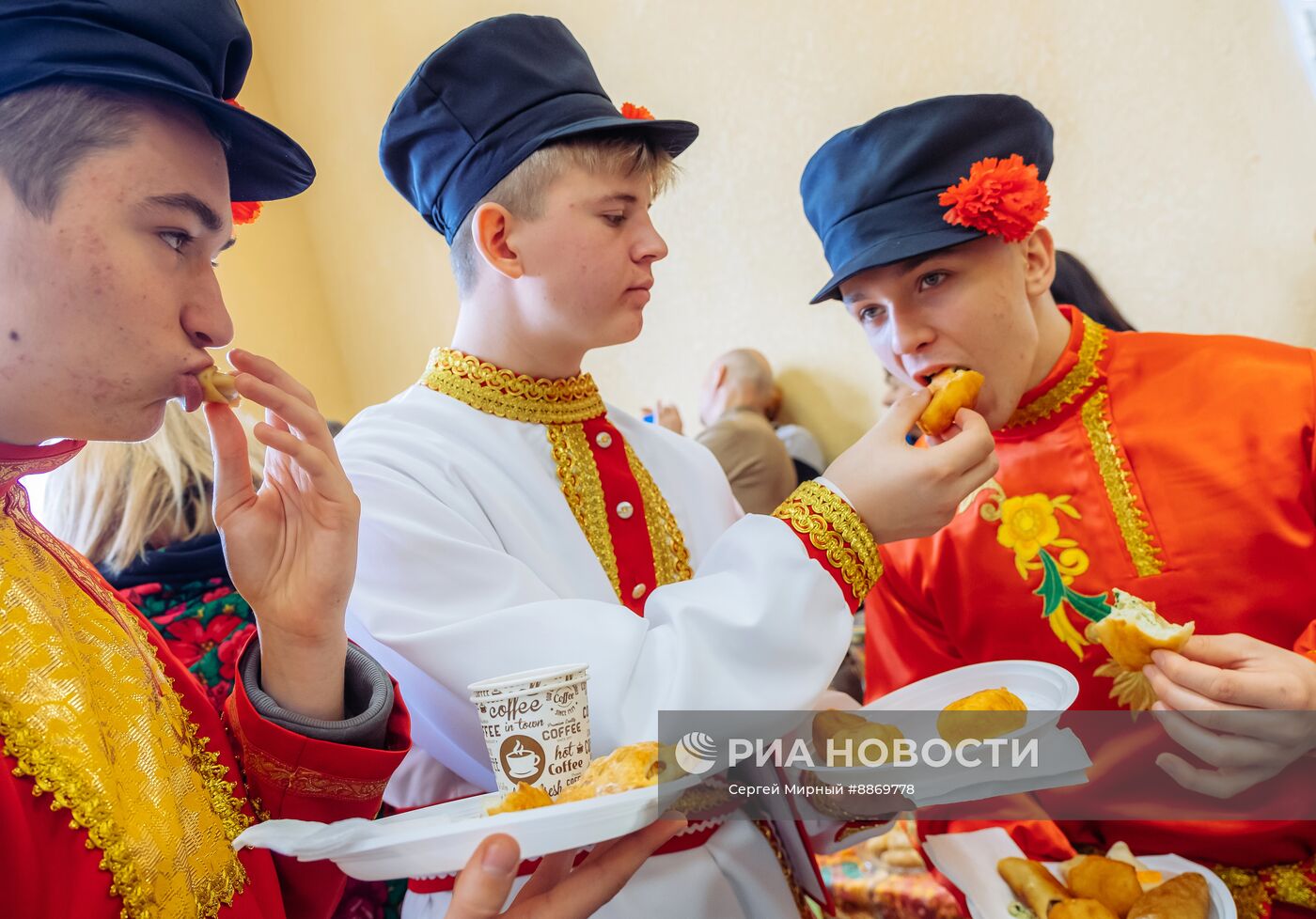 Празднование Масленицы в России