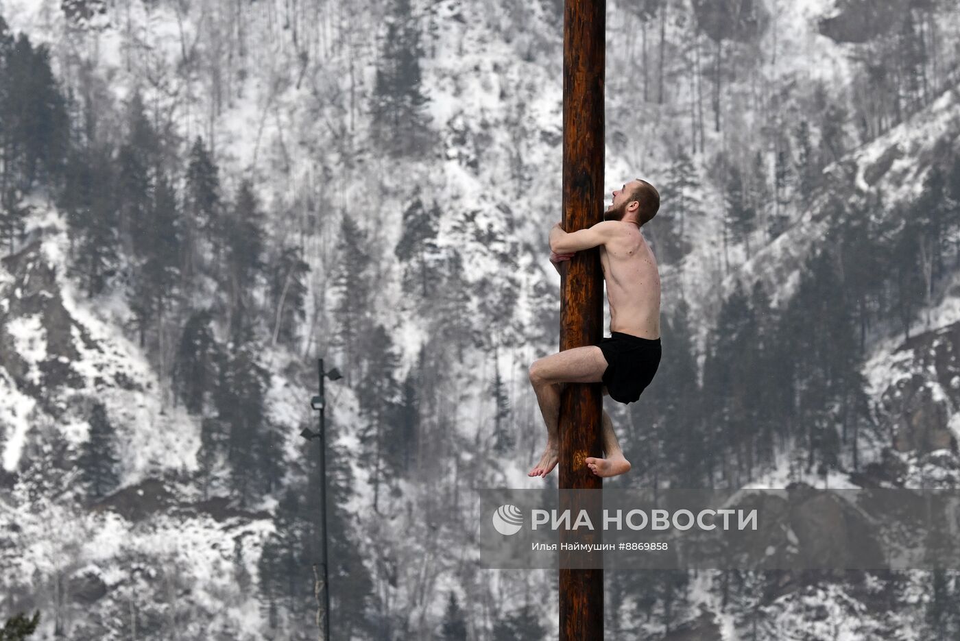 Празднование Масленицы в России