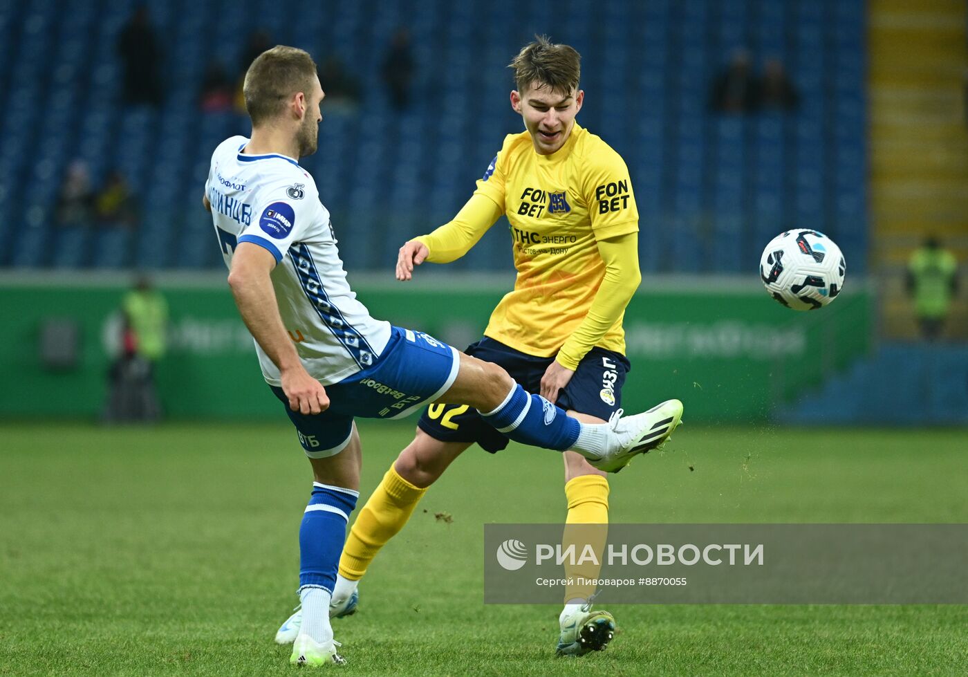 Футбол. РПЛ. Матч "Ростов" - "Динамо"