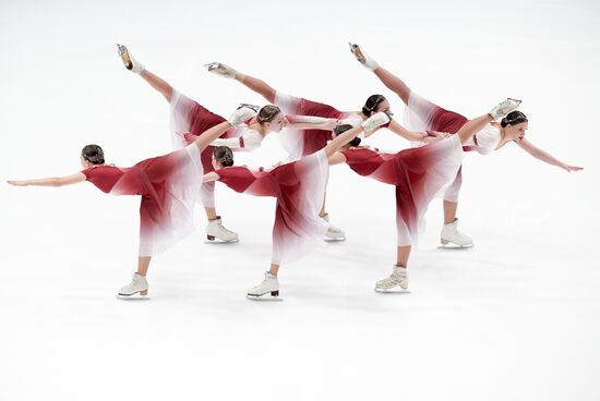 Синхронное катание на коньках 2025