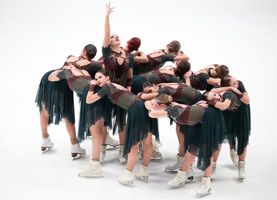 Синхронное катание на коньках 2025