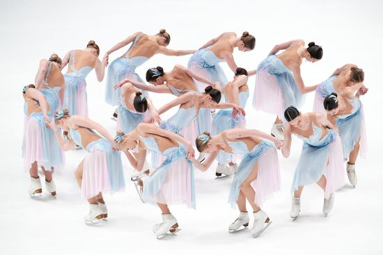 Синхронное катание на коньках 2025