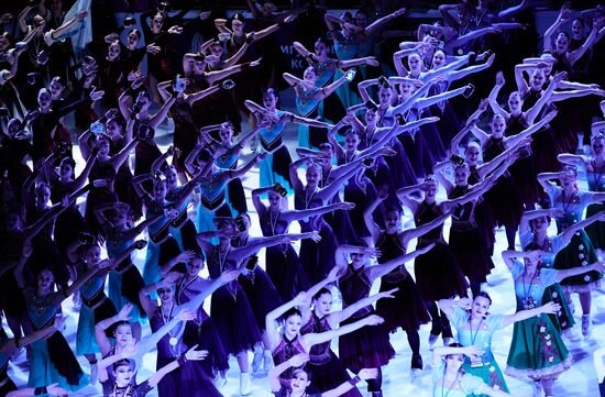 Синхронное катание на коньках 2025