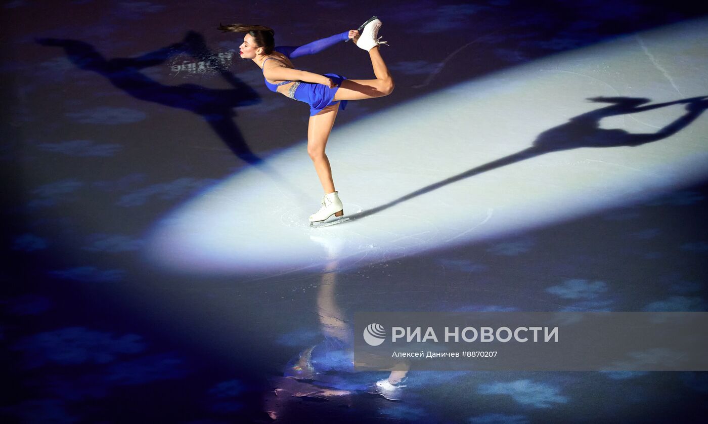 Синхронное катание на коньках 2025