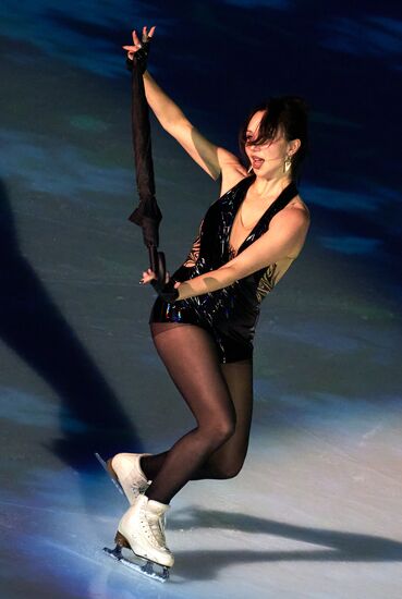 Синхронное катание на коньках 2025