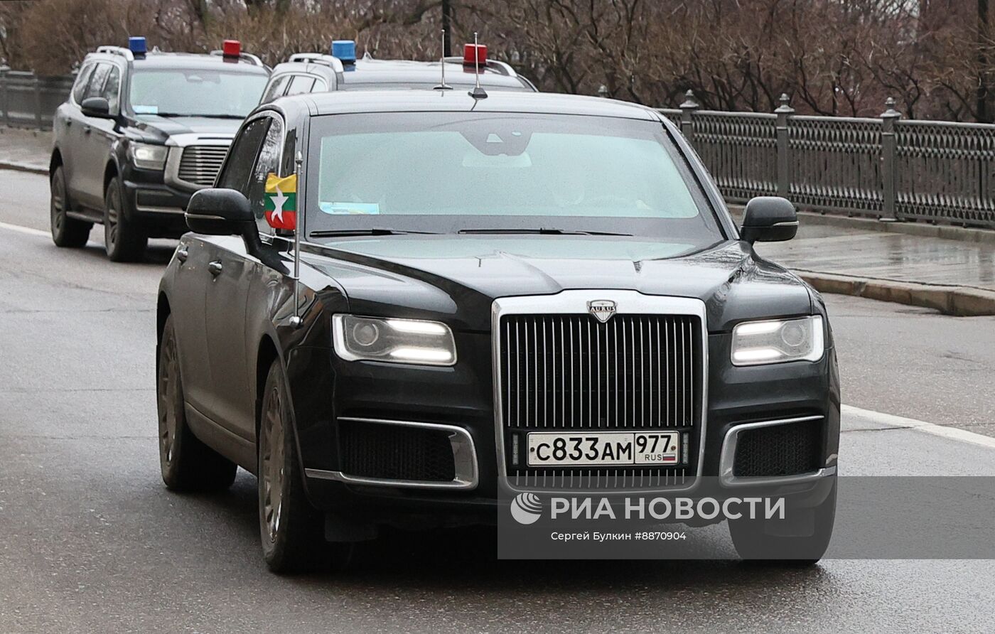 Президент Владимир Путин провёл встречу с премьер-министром Мьянмы М.А. Хлайном 