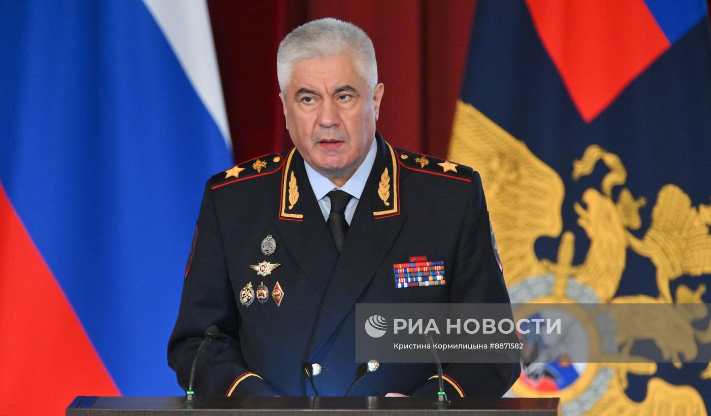 Президент Владимир Путин принял участие в ежегодном расширенном заседании коллегии МВД