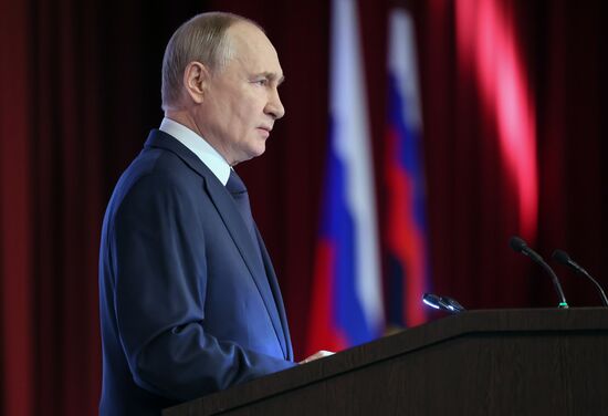 Президент Владимир Путин принял участие в ежегодном расширенном заседании коллегии МВД