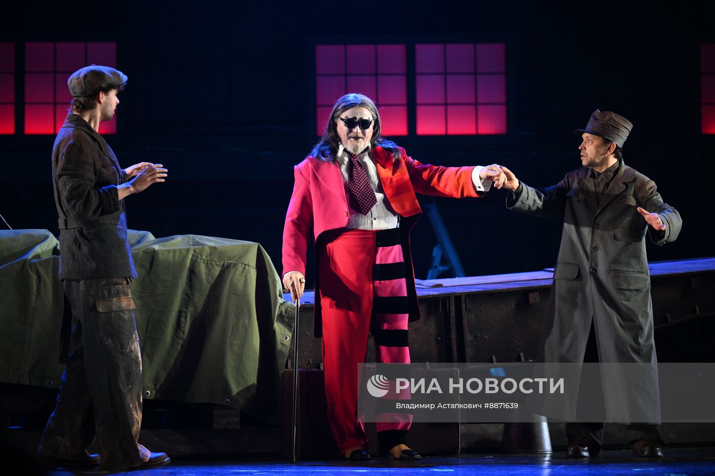 Показ спектакля "Сделка" в Театре имени Пушкина