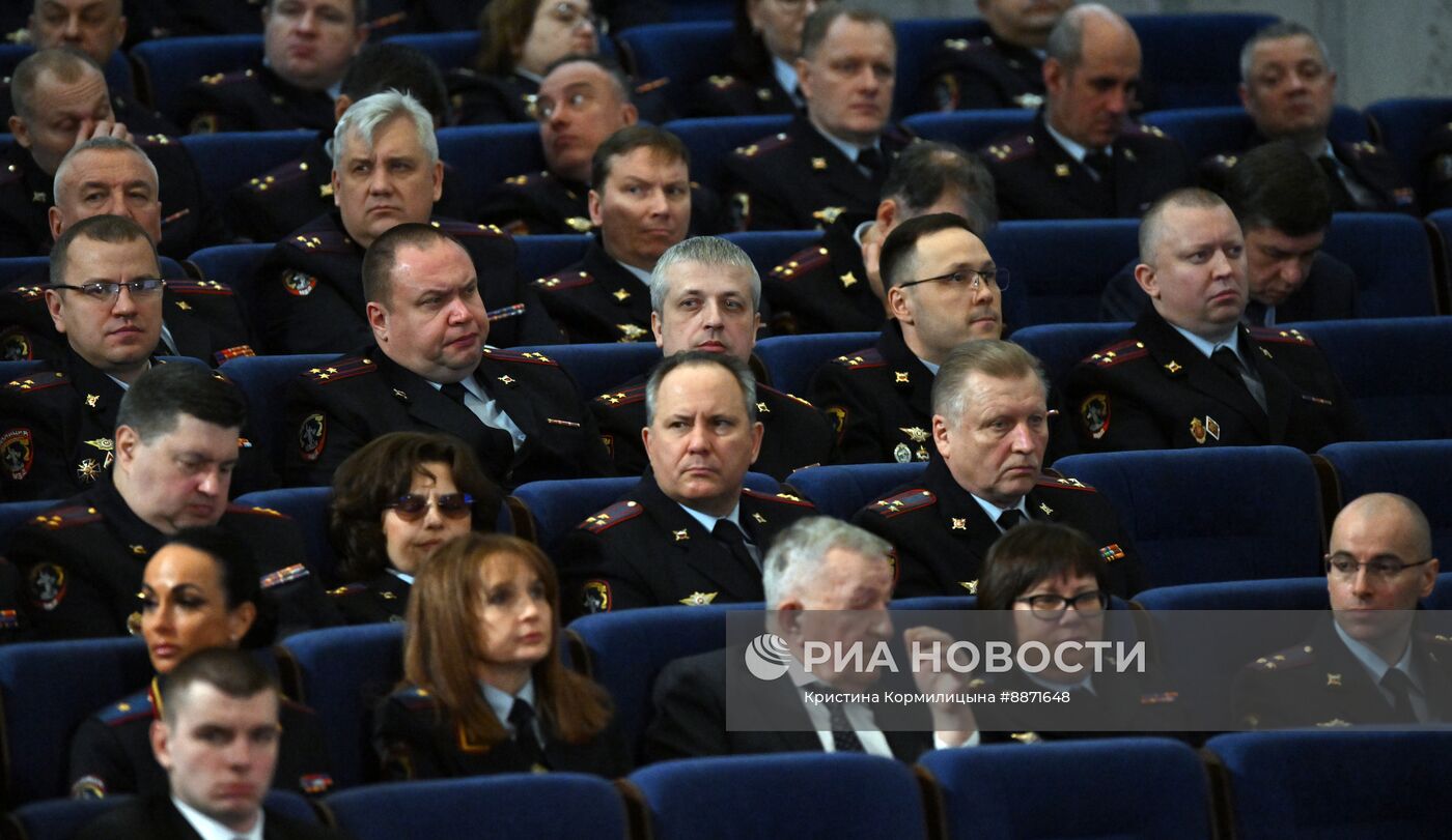 Президент Владимир Путин принял участие в ежегодном расширенном заседании коллегии МВД