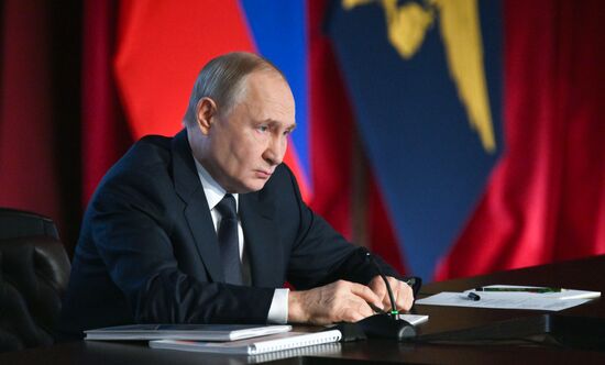 Президент Владимир Путин принял участие в ежегодном расширенном заседании коллегии МВД