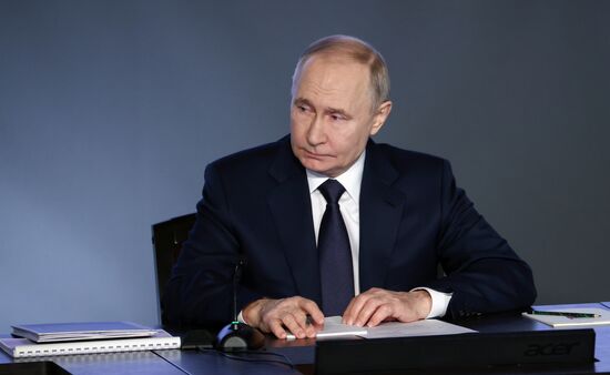 Президент Владимир Путин принял участие в ежегодном расширенном заседании коллегии МВД